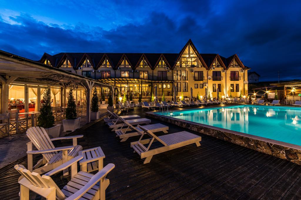 Hotel Conacul Archia Deva Exterior foto
